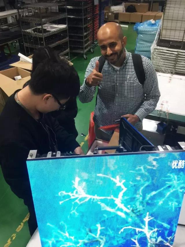 Eng.Abdullah O.Baothman对钱柜QG777的产品翘起了大拇指