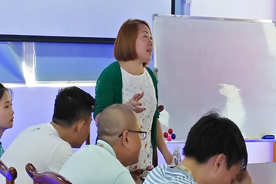 群策群力谋发展——记钱柜QG777上市之头脑风暴座谈会