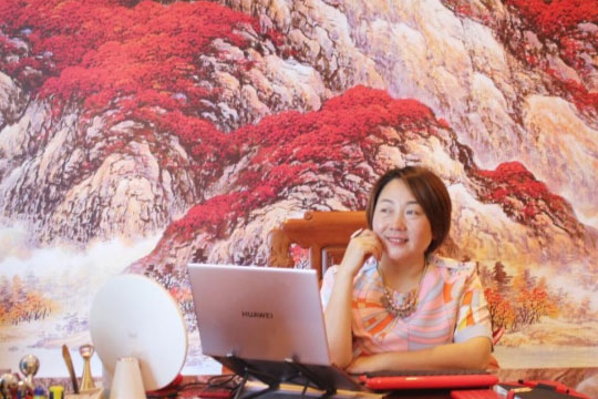 数字音视工程网 | 专访钱柜QG777掌舵人龙平芳：登高望远天地阔，肝胆相照一心同