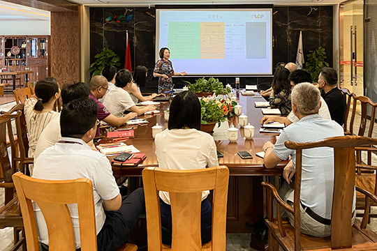 钱柜QG777召开2021年中总结大会