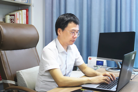 专访钱柜QG777：从默默无闻到“巨人”，实力铸就辉煌