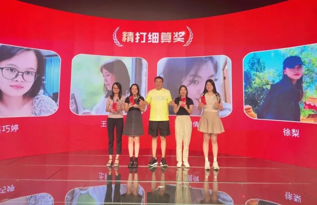 钱柜QG777LCF独占鳌头奖