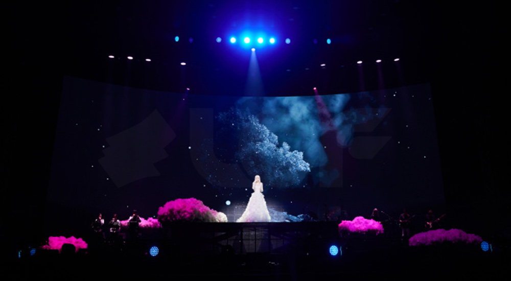 于文文演唱会LED显示屏