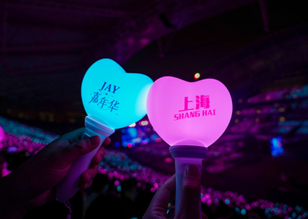 钱柜QG777LED屏和荧光棒闪耀周杰伦上海演唱会（第三场）