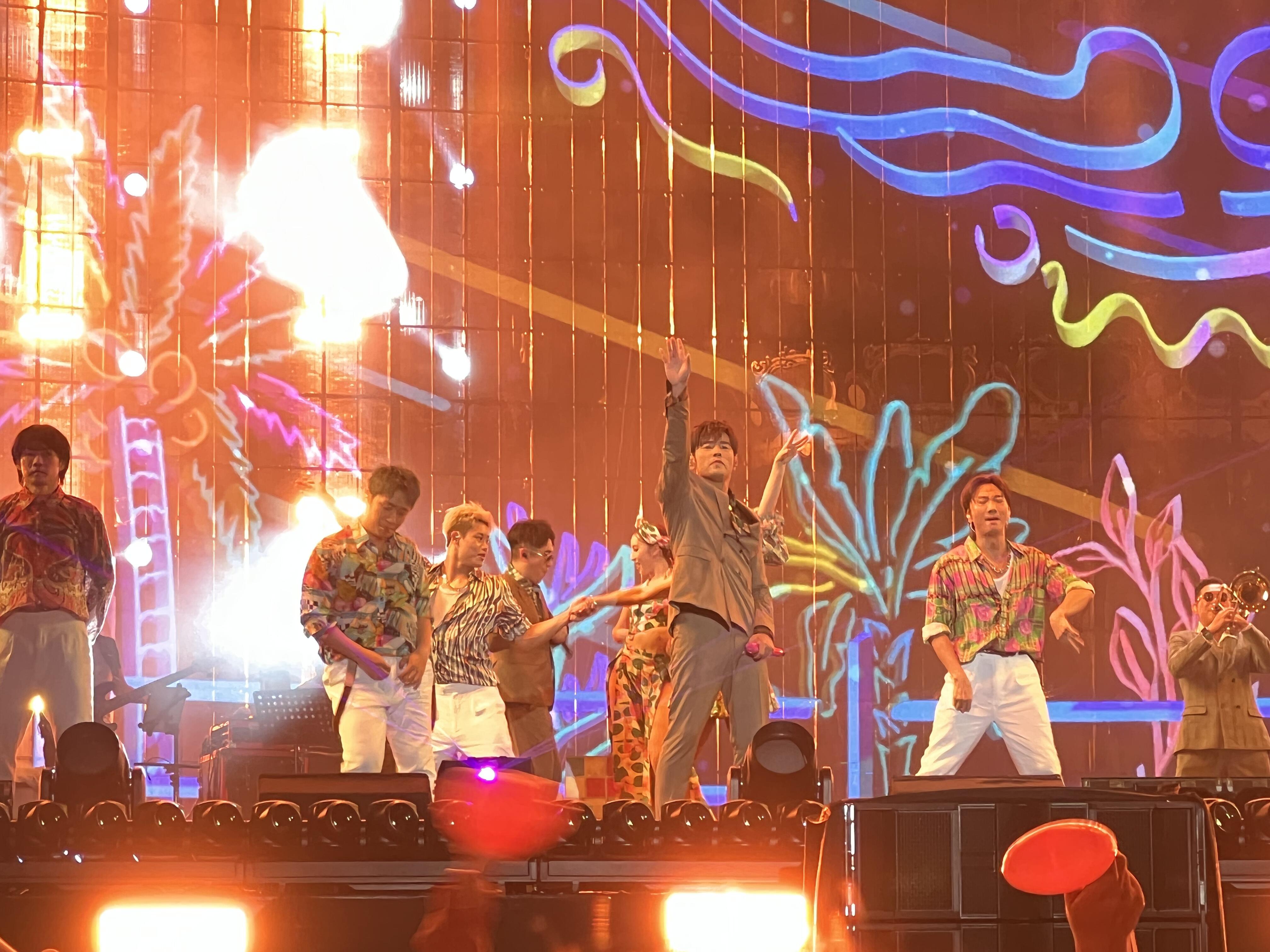 周杰伦嘉年华演唱会