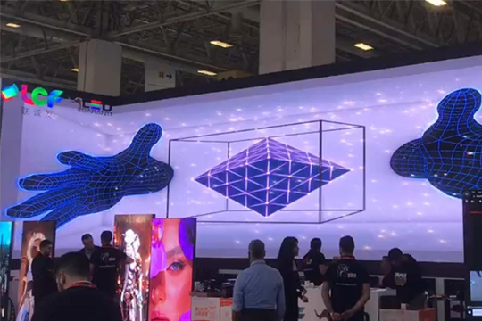 闪耀全球！钱柜QG777LED屏惊艳亮相土耳其广告展，引领LED视显应用创新